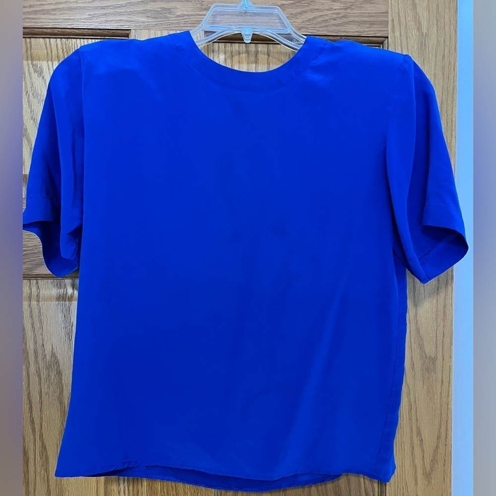 Women’s Vintage Christie & Jill Vibrant Blue 100% Silk Short Sleeve Shirt. Sz M